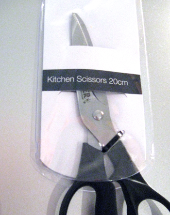 Photograph of my new kitchen scissors