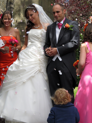 Confetti over the happy couple