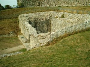 Acre Castle: Photograph of the keep, showing the thickening of the original walls